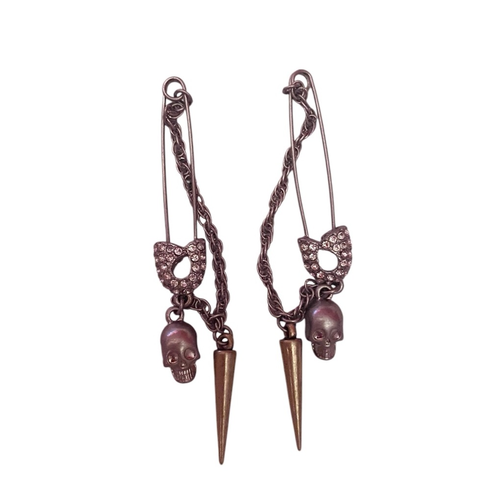 Skull and Spike rhinestone clothes pin industrial Dangle Earrings 🧷💀🖤